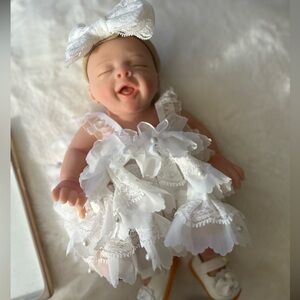 Small reborn baby girl 100% silicone